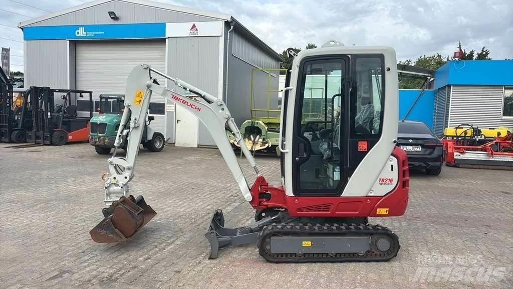 Takeuchi TB216 A Mini pelle < 7t