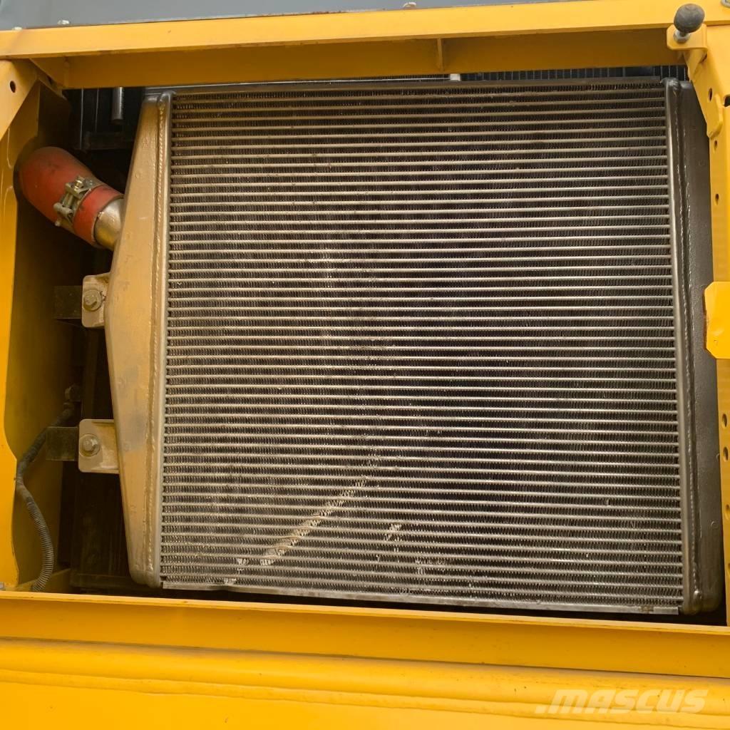 Komatsu PC450-8 Pelle sur chenilles