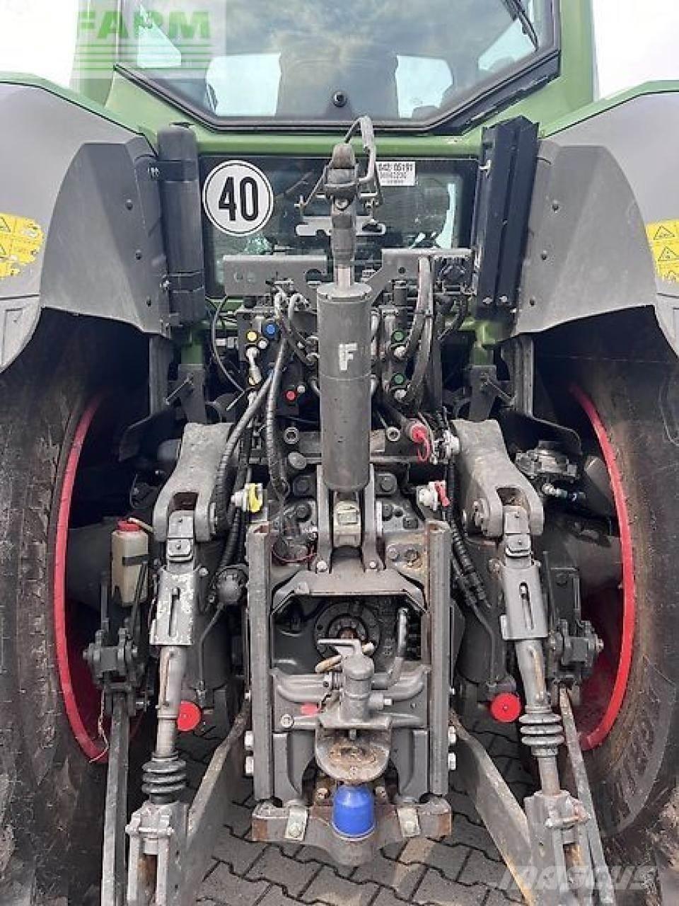 Fendt 828 Tracteur