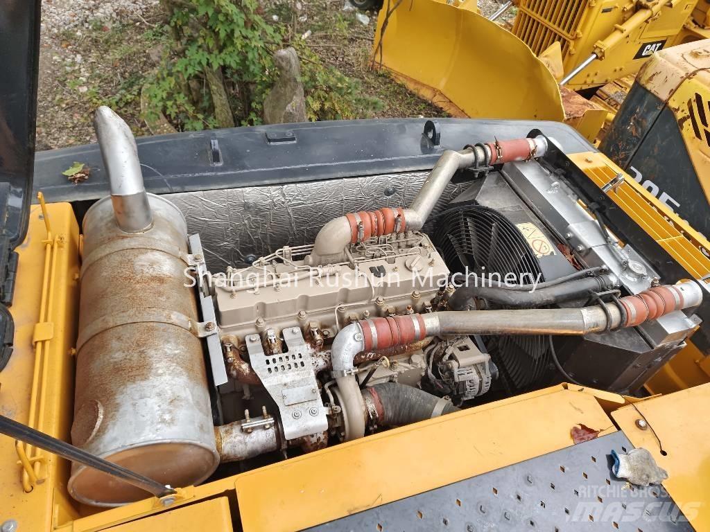 Hyundai 260 LC Pelle sur chenilles