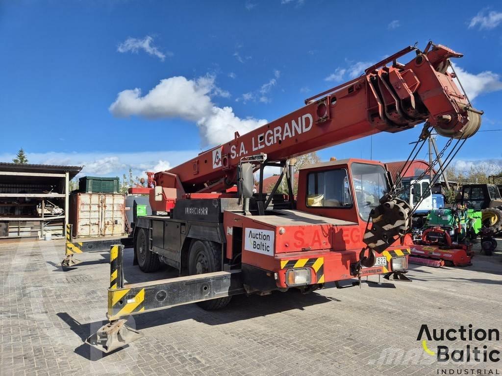 Liebherr UTM 526 Camion plateau ridelle avec grue