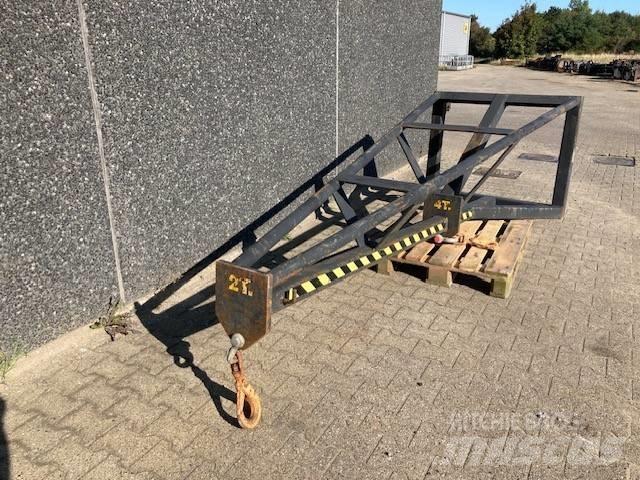 Kirk 2-4t Kranarm Autres accessoires