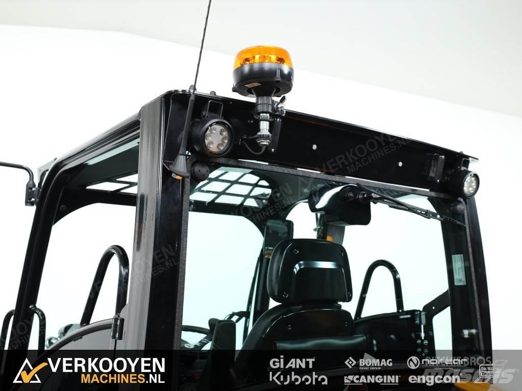GiANT G5000 Chargeuse sur pneus