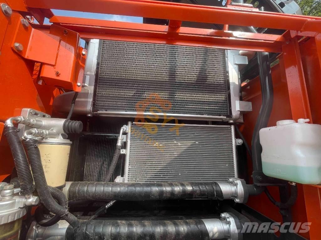 Doosan DX 300 Pelle sur chenilles