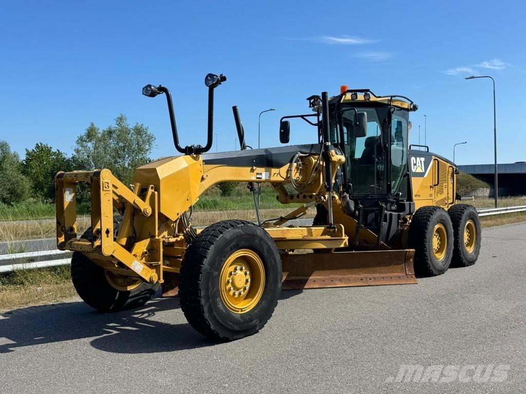 CAT 140M Niveleuse