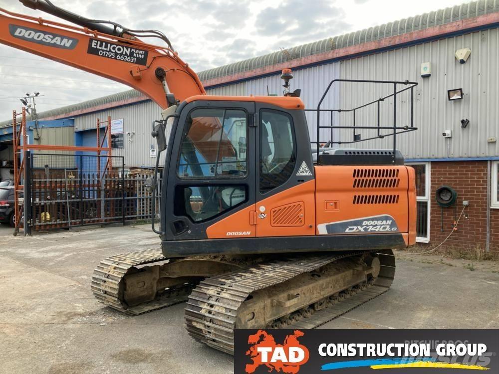 Doosan DX 140 LC Pelle sur chenilles
