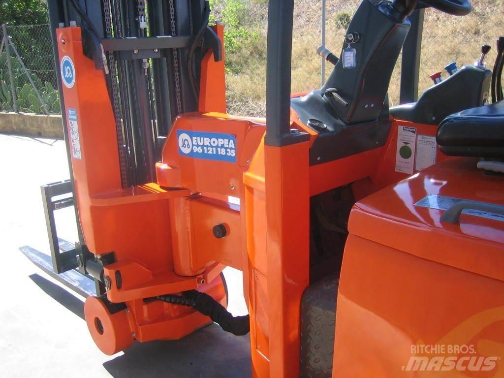  B318 Chariot élévateur étroit
