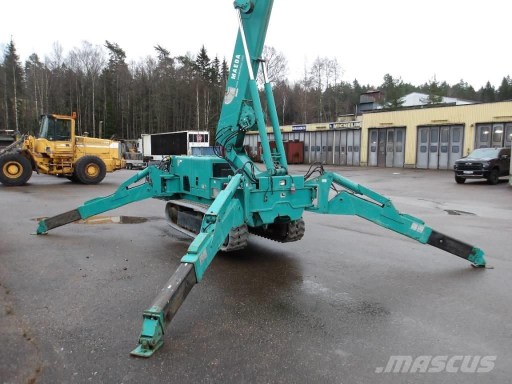 Maeda MC 405 CRME Grue sur chenilles