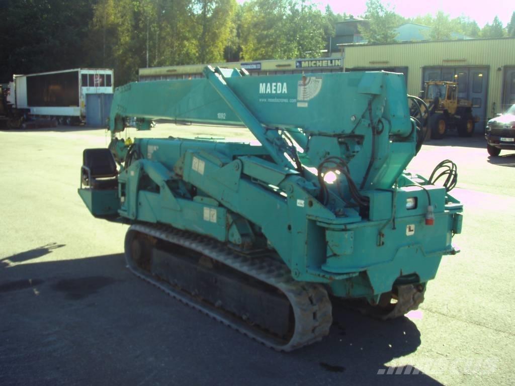 Maeda MC 405 CRME Grue sur chenilles