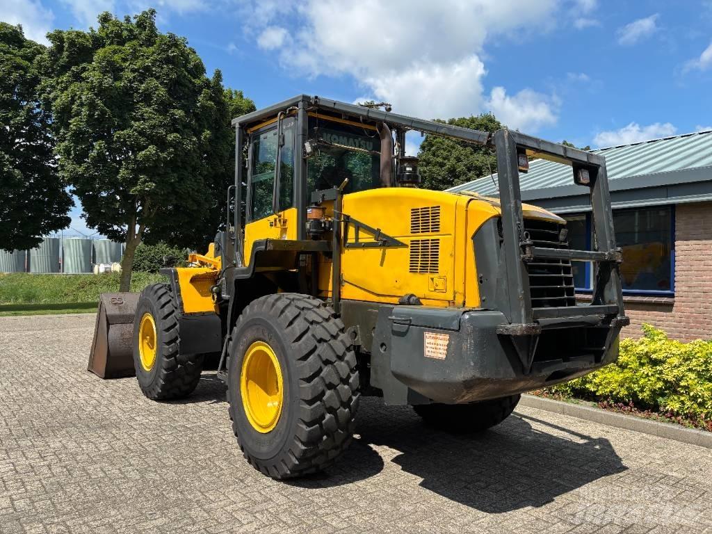 Komatsu WA 320-5 Chargeuse sur pneus