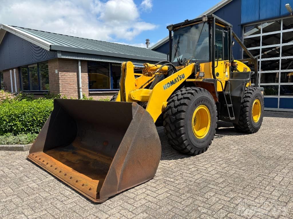 Komatsu WA 320-5 Chargeuse sur pneus