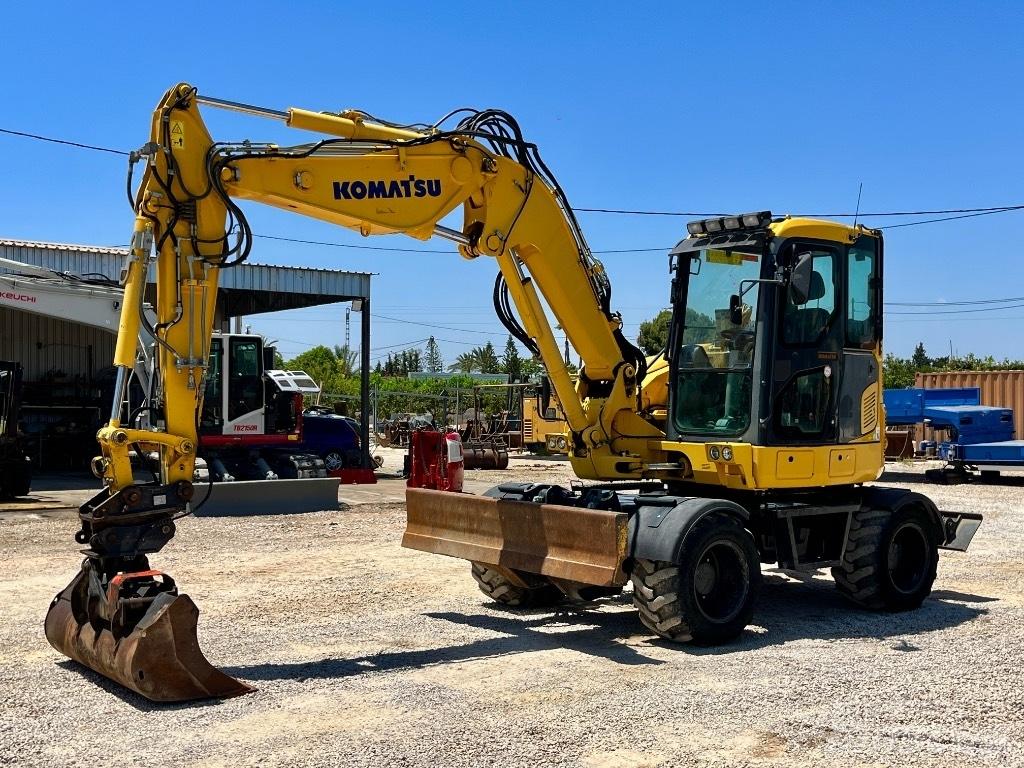Komatsu PW 98 MR Pelle sur pneus