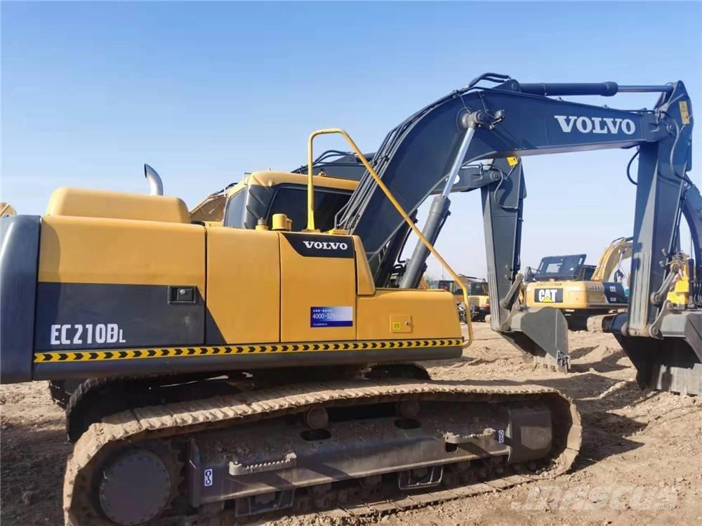 Volvo EC210B Pelle sur chenilles