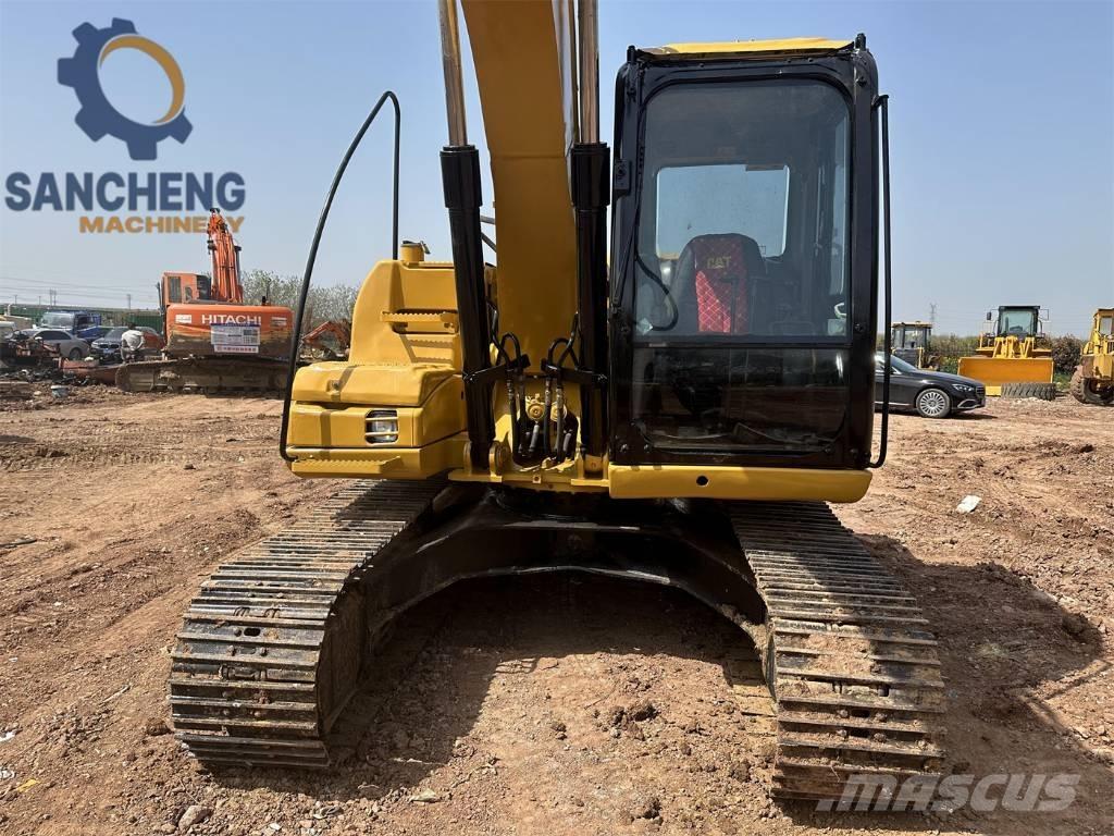 CAT 312 D Pelle sur chenilles