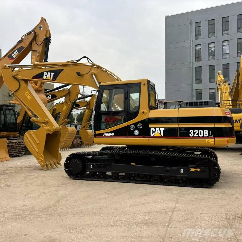 CAT 320BL Pelle sur chenilles