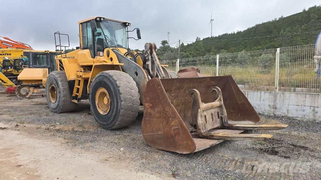 Volvo L 220 F Chargeuse sur pneus