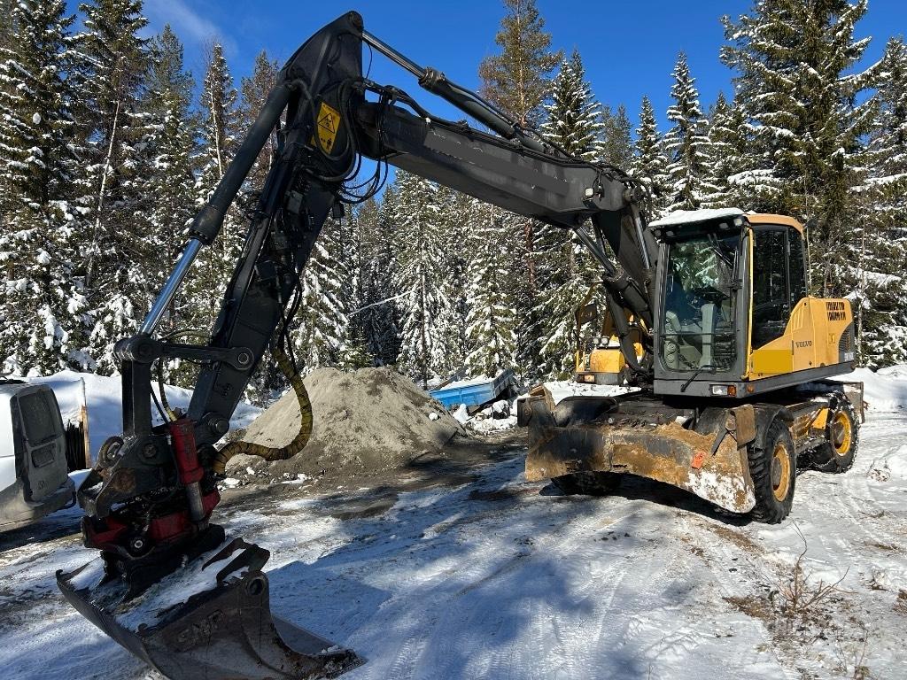 Volvo EW 160 C Pelle sur pneus