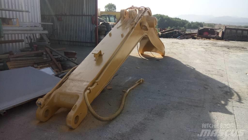 CAT 245 Bras et Godet