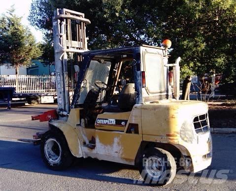 CAT DP 45 K Chariots diesel