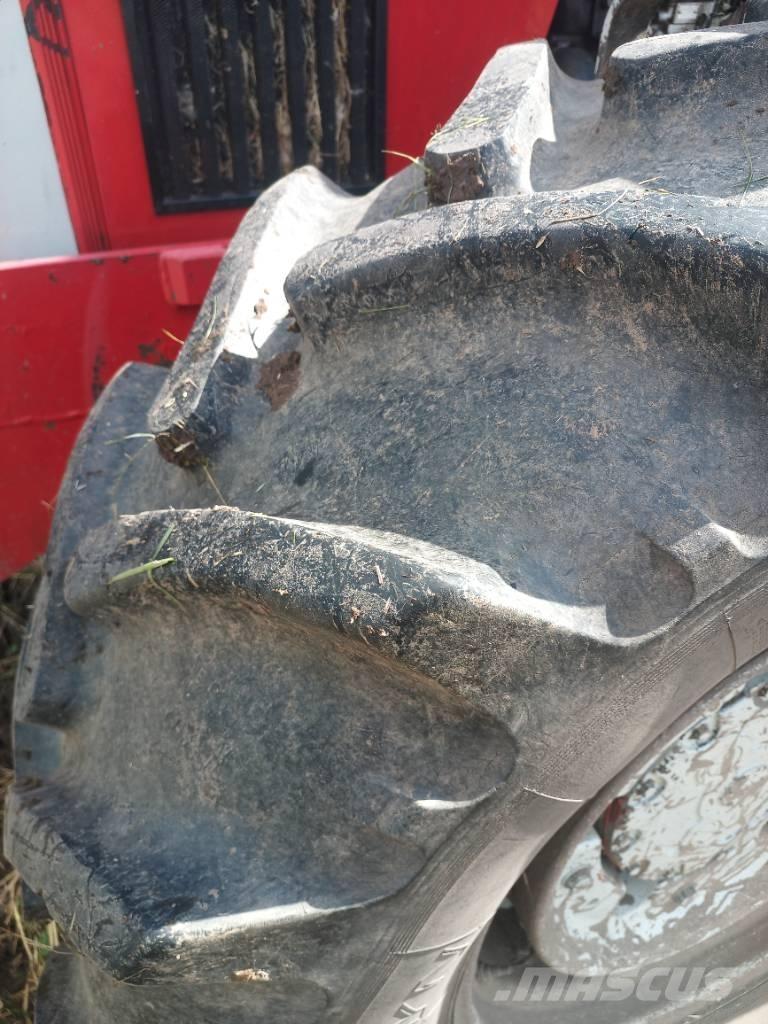 Massey Ferguson 2725 Tracteur