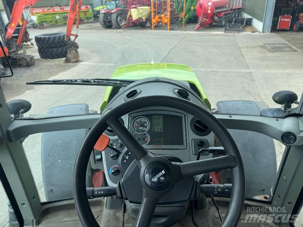 CLAAS Axion 810 Tracteur