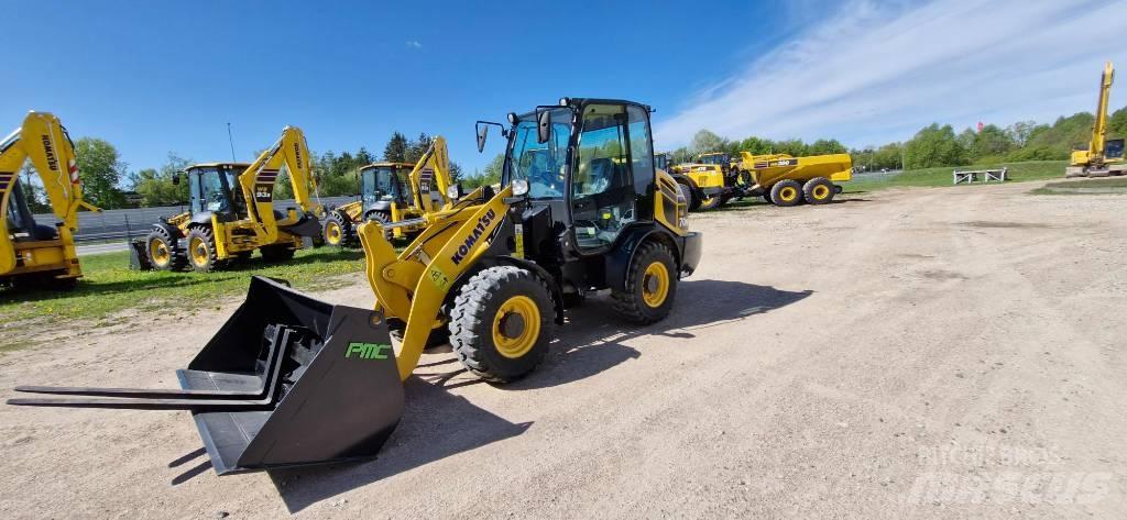Komatsu WA 70 Chargeuse sur pneus