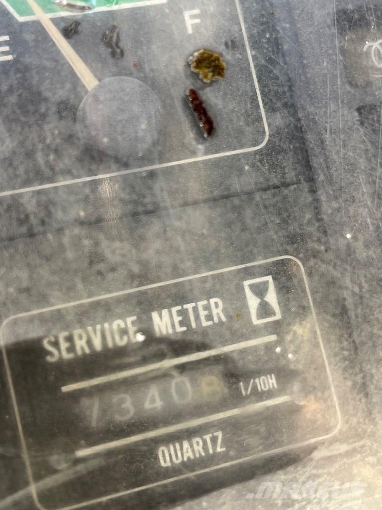 Hitachi EX 200-1 Pelle sur chenilles