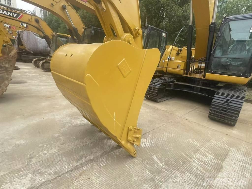 CAT 2021 CAT 323Gx Pelle sur pneus
