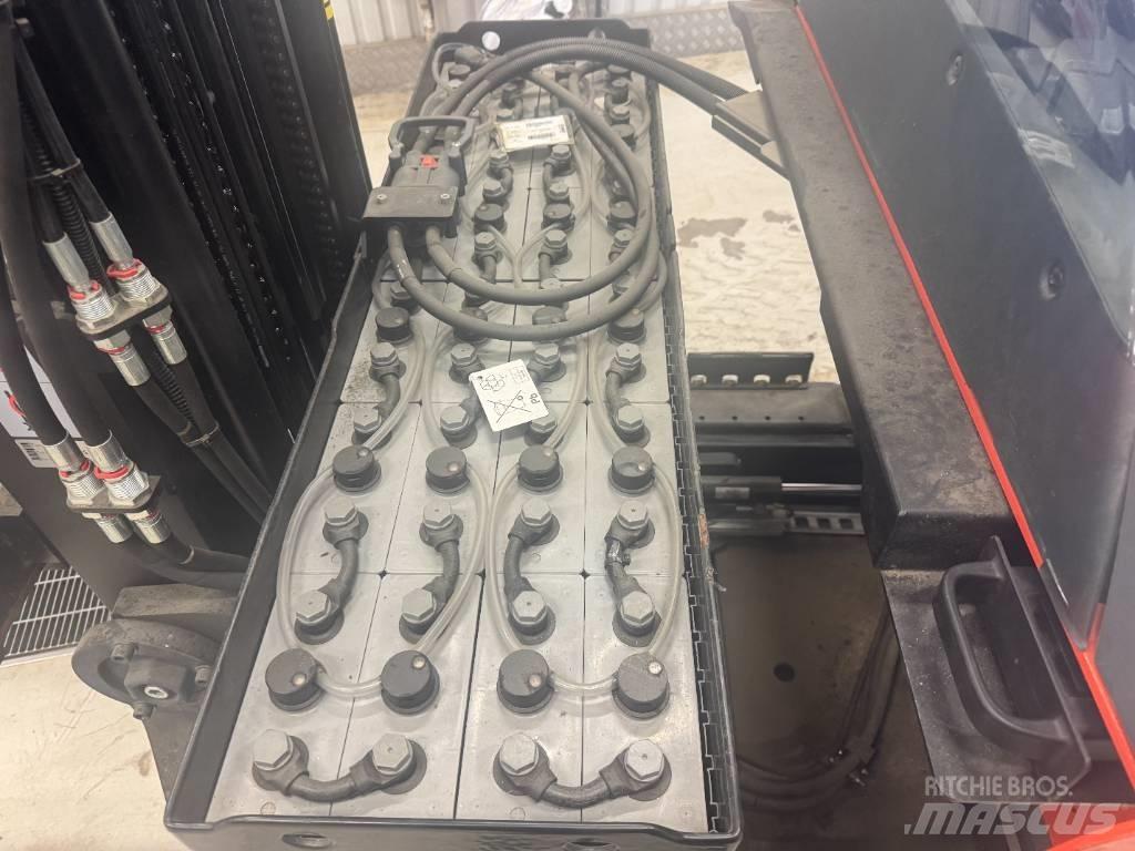 BT Toyota RRE 160 Chariot à mât rétractable