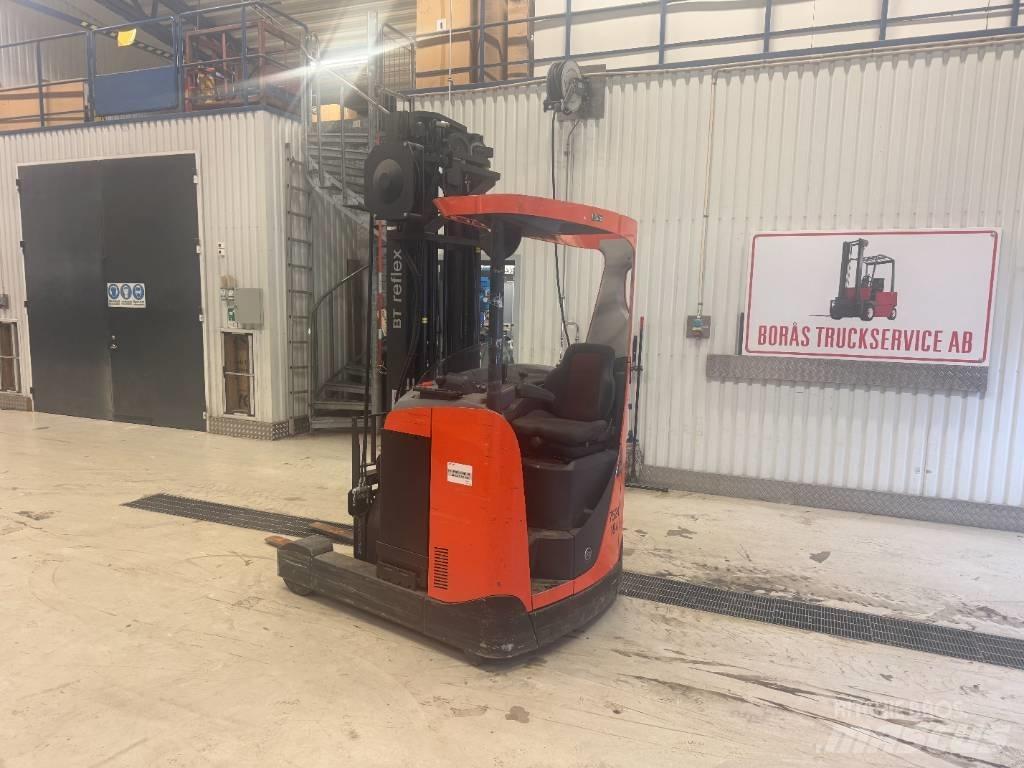 BT Toyota RRE 160 Chariot à mât rétractable