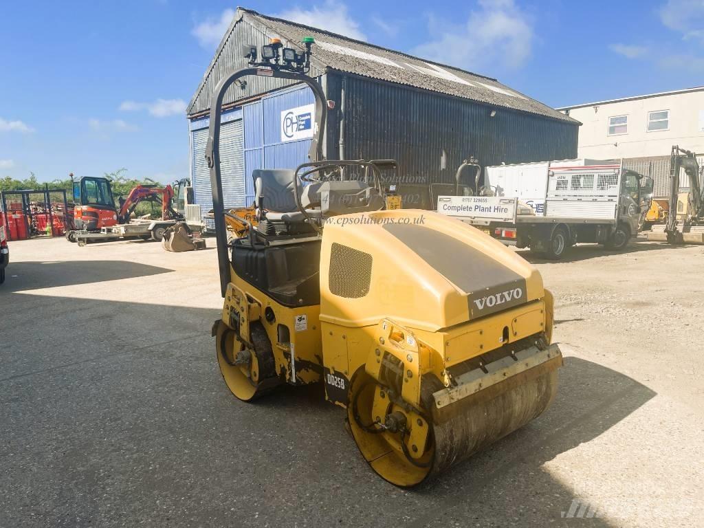 Volvo DD 25 B Rouleaux tandem