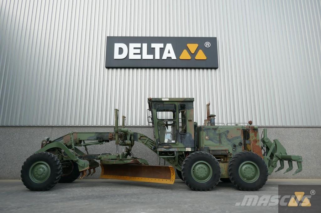 CAT 130G Ex-army Niveleuse