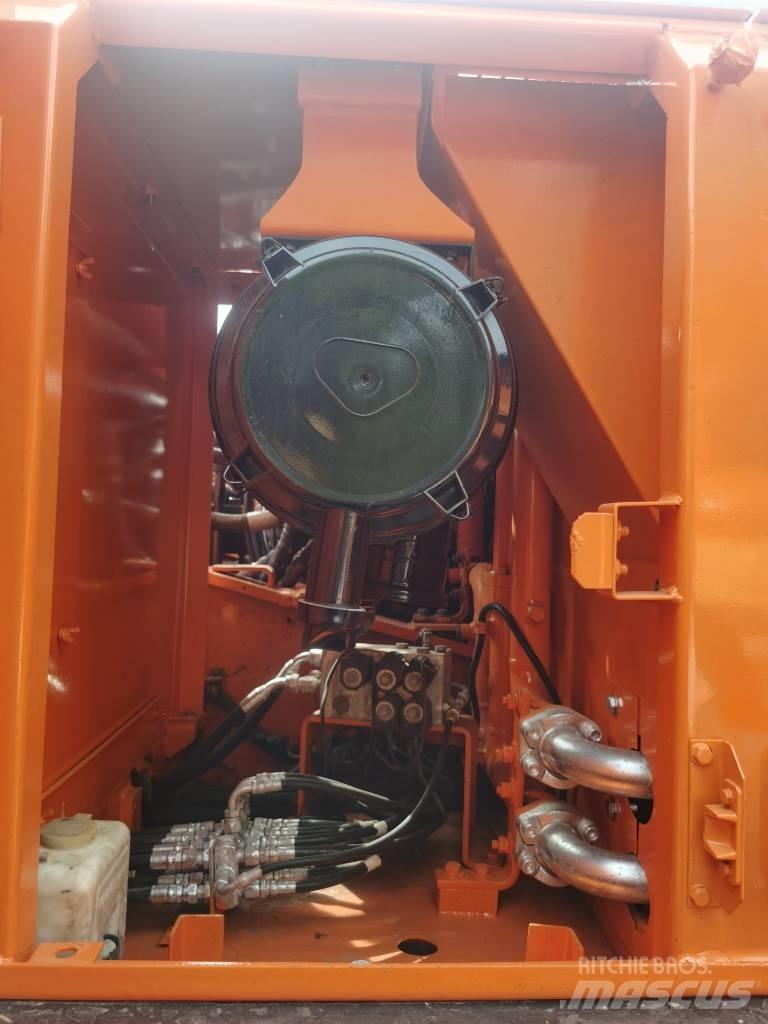 Doosan DX 225 LC-9 Pelle sur chenilles
