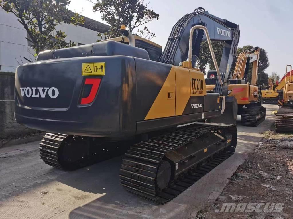 Volvo EC 210 B LC Pelle sur chenilles