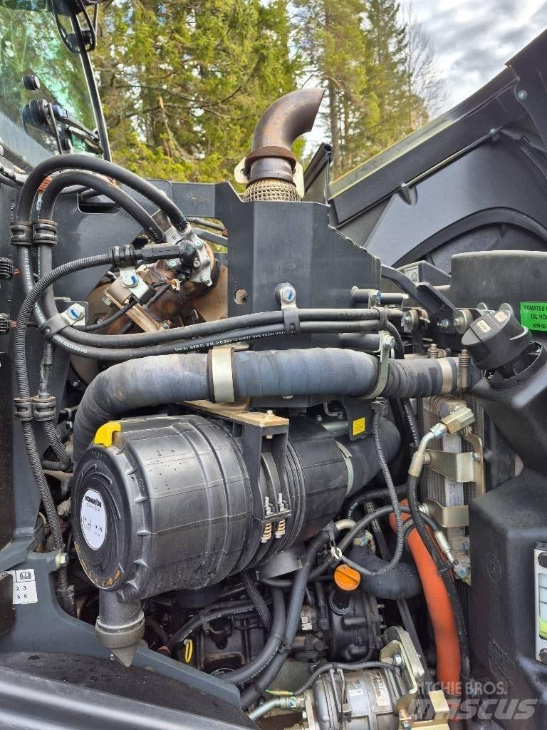 Komatsu WA 100 M Chargeuse sur pneus