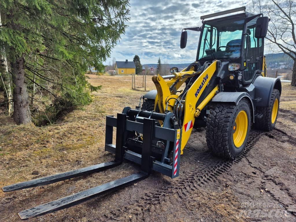 Komatsu WA 100 M Chargeuse sur pneus