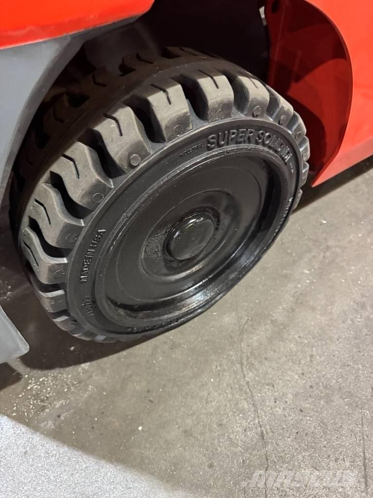 Toyota 8 FGCU 30 Autres Chariots élévateurs