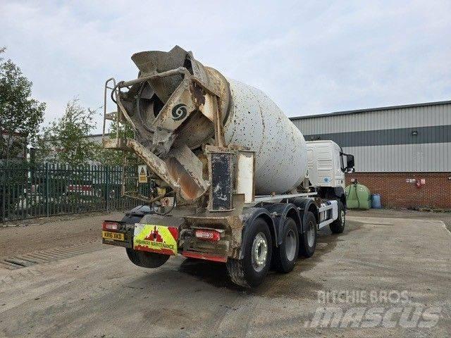 Volvo FM 410 Camion malaxeur