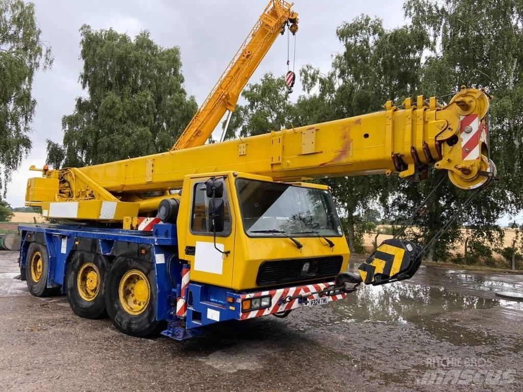 Grove GMK 3050 Grues tout terrain