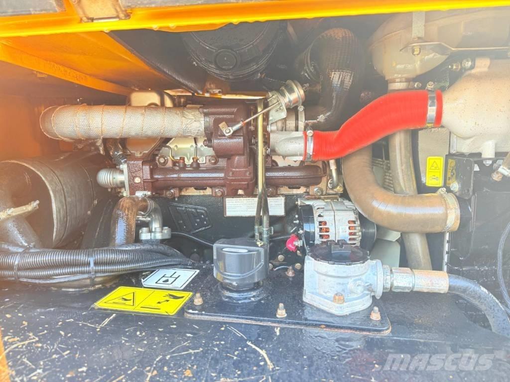 JCB 6 T Mini tombereau