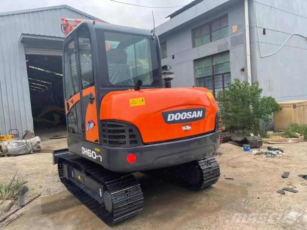 Doosan DH 60-7 Mini pelle < 7t