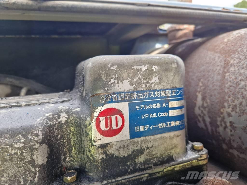 Takeuchi TB070w Pelle sur pneus