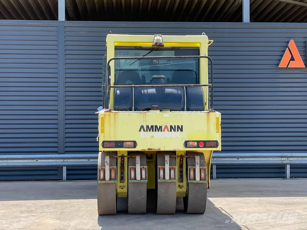 Ammann AP 240 Rouleaux à pneumatiques