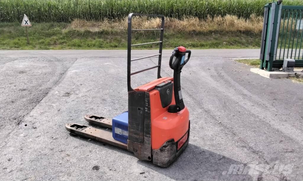 Toyota LWE 180 Transpalette accompagnant