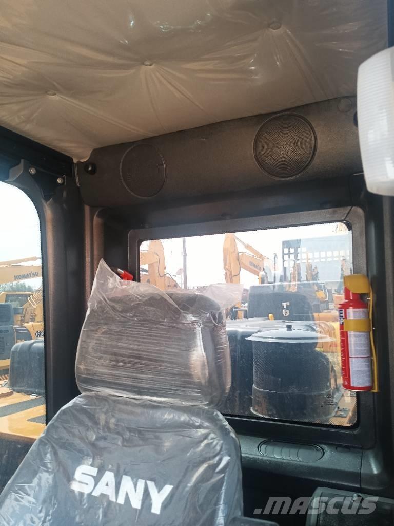 Sany SY 215 C Pelle sur chenilles