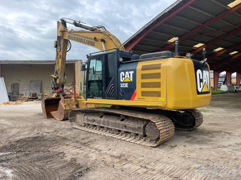 CAT 323 EL Pelle sur chenilles