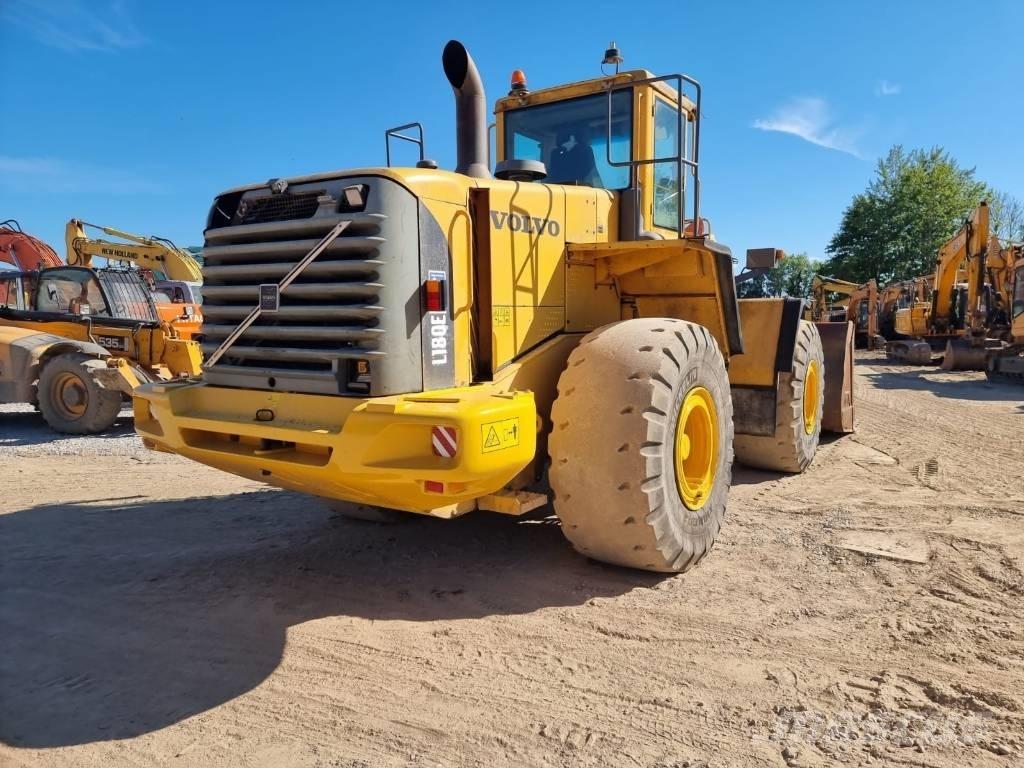 Volvo L 180 E Chargeuse sur pneus