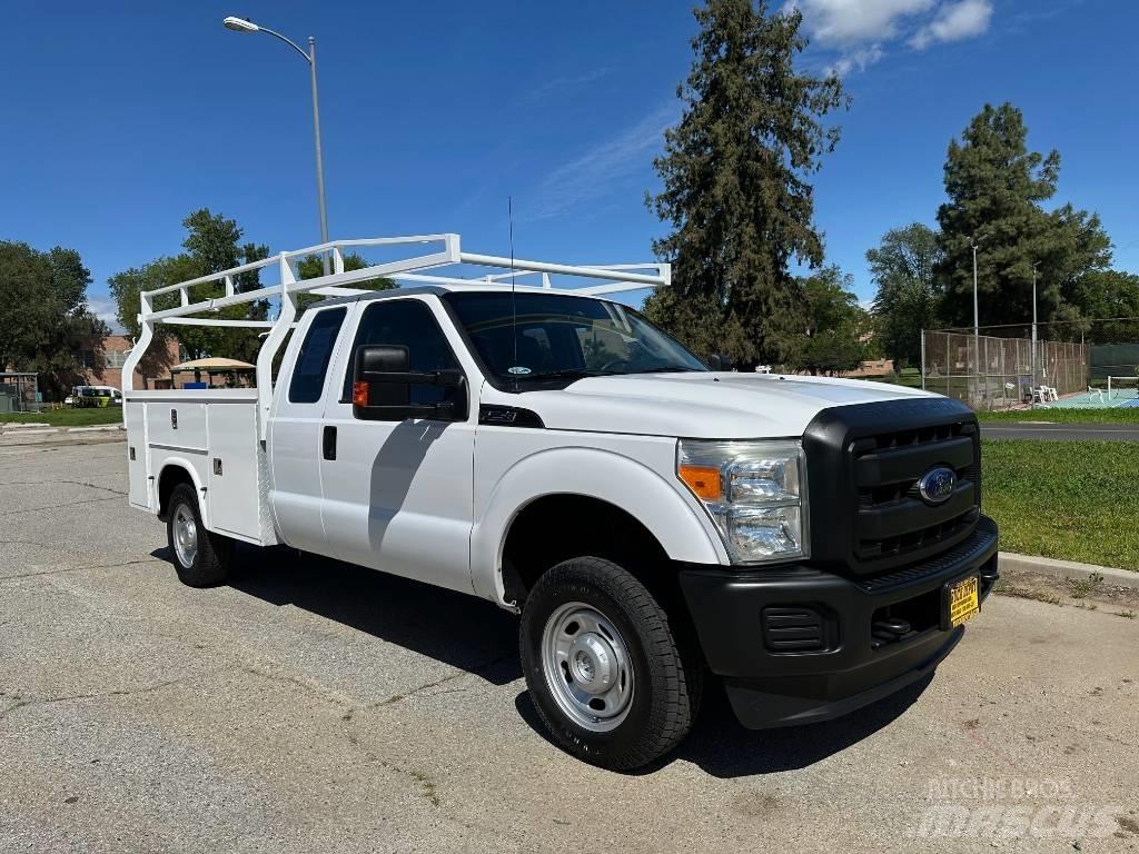 Ford F 250 SD Utilitaire benne