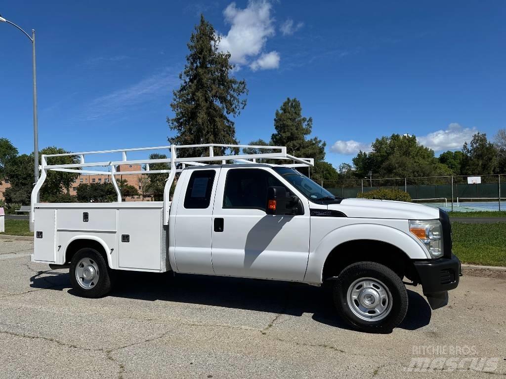 Ford F 250 SD Utilitaire benne