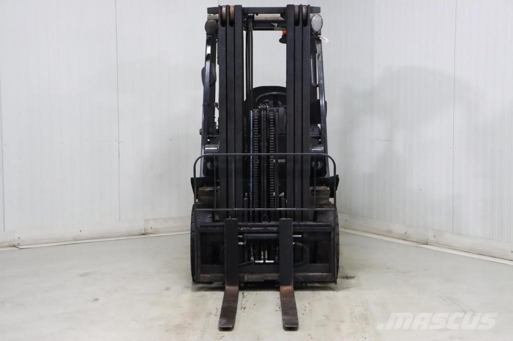 Nissan U1D2A20LQ Chariots GPL